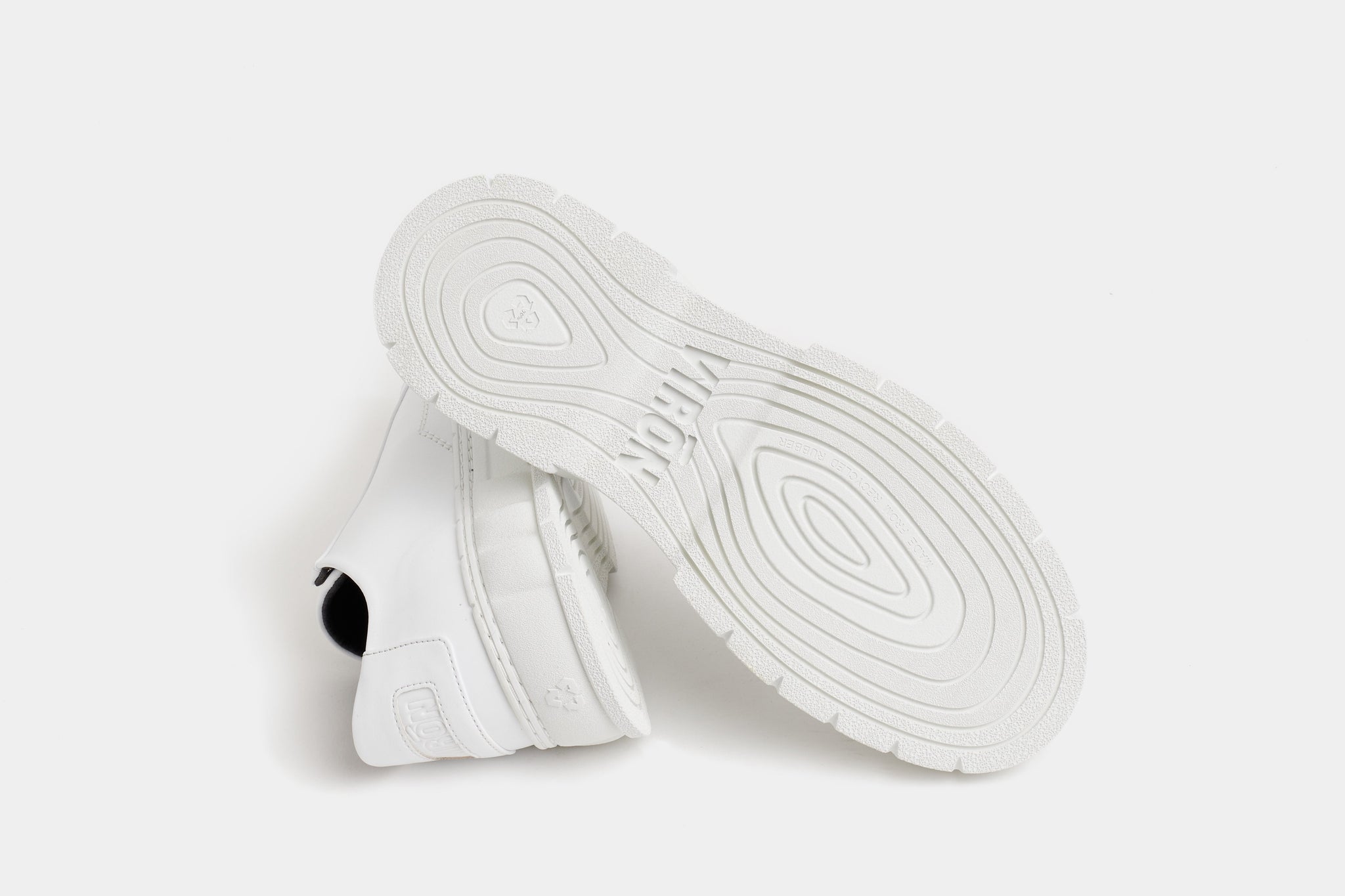 Virón Shoes 1968  WHITE APPLE 