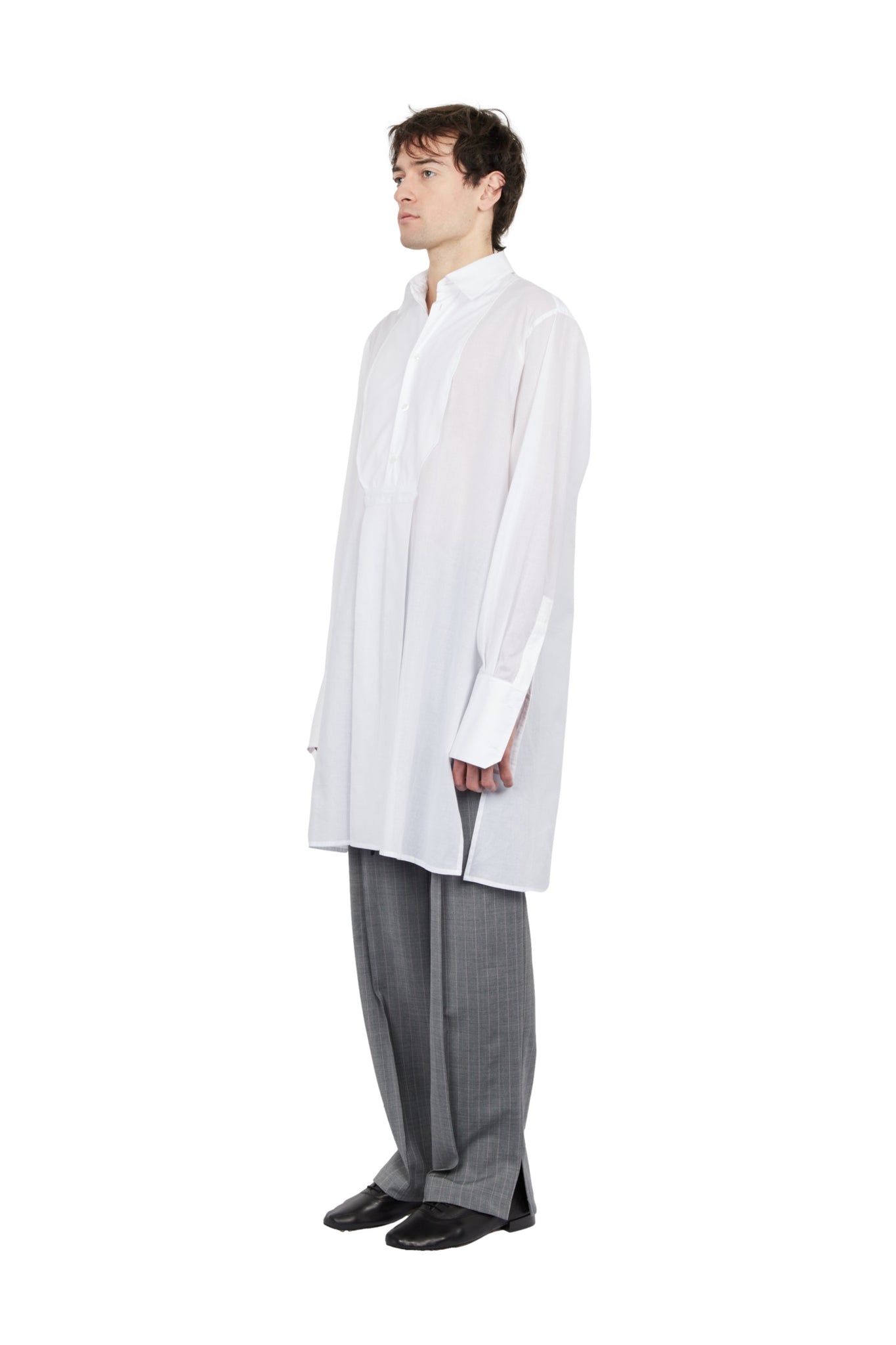 La chemise longue plastron