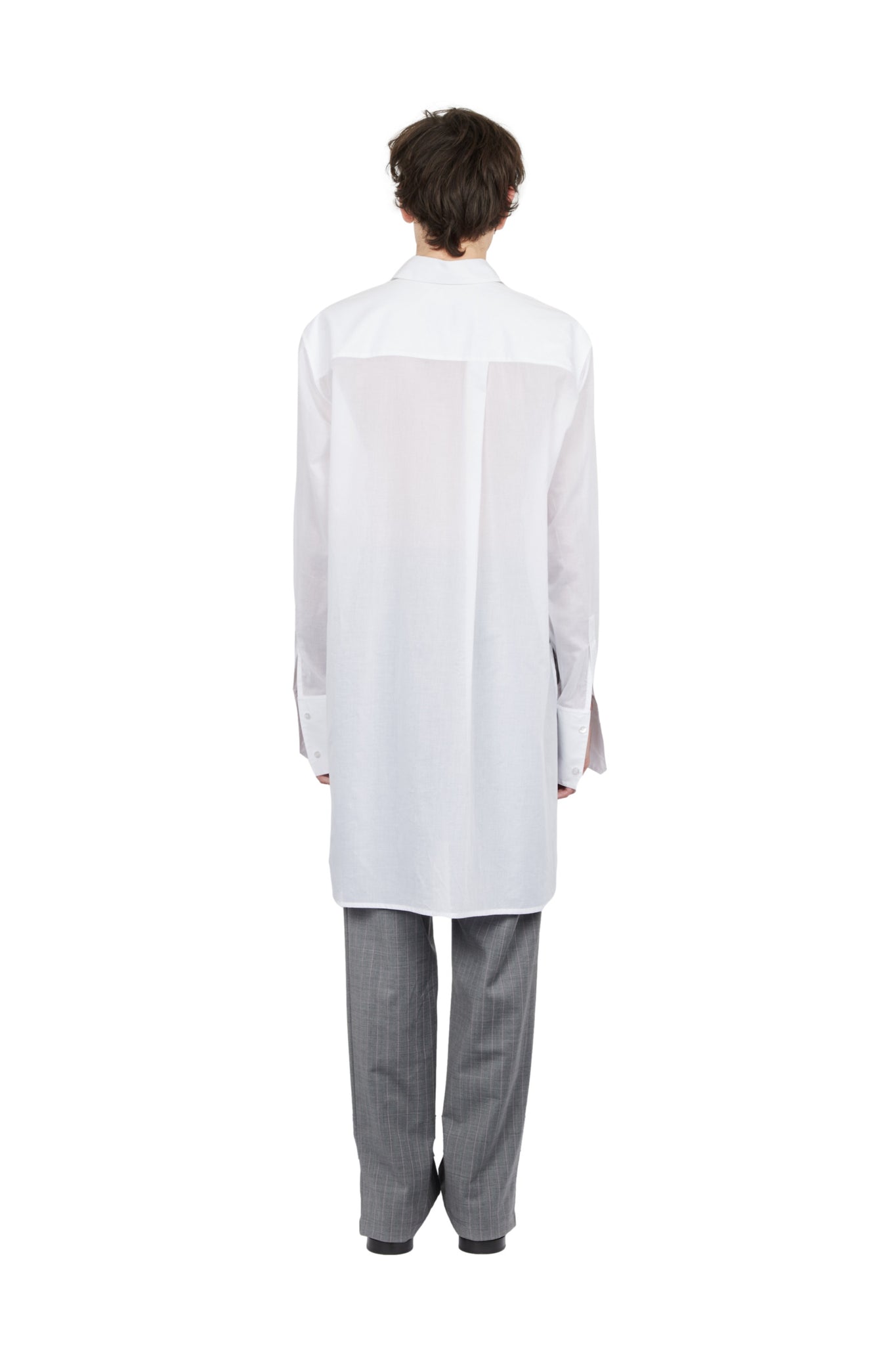La chemise longue plastron
