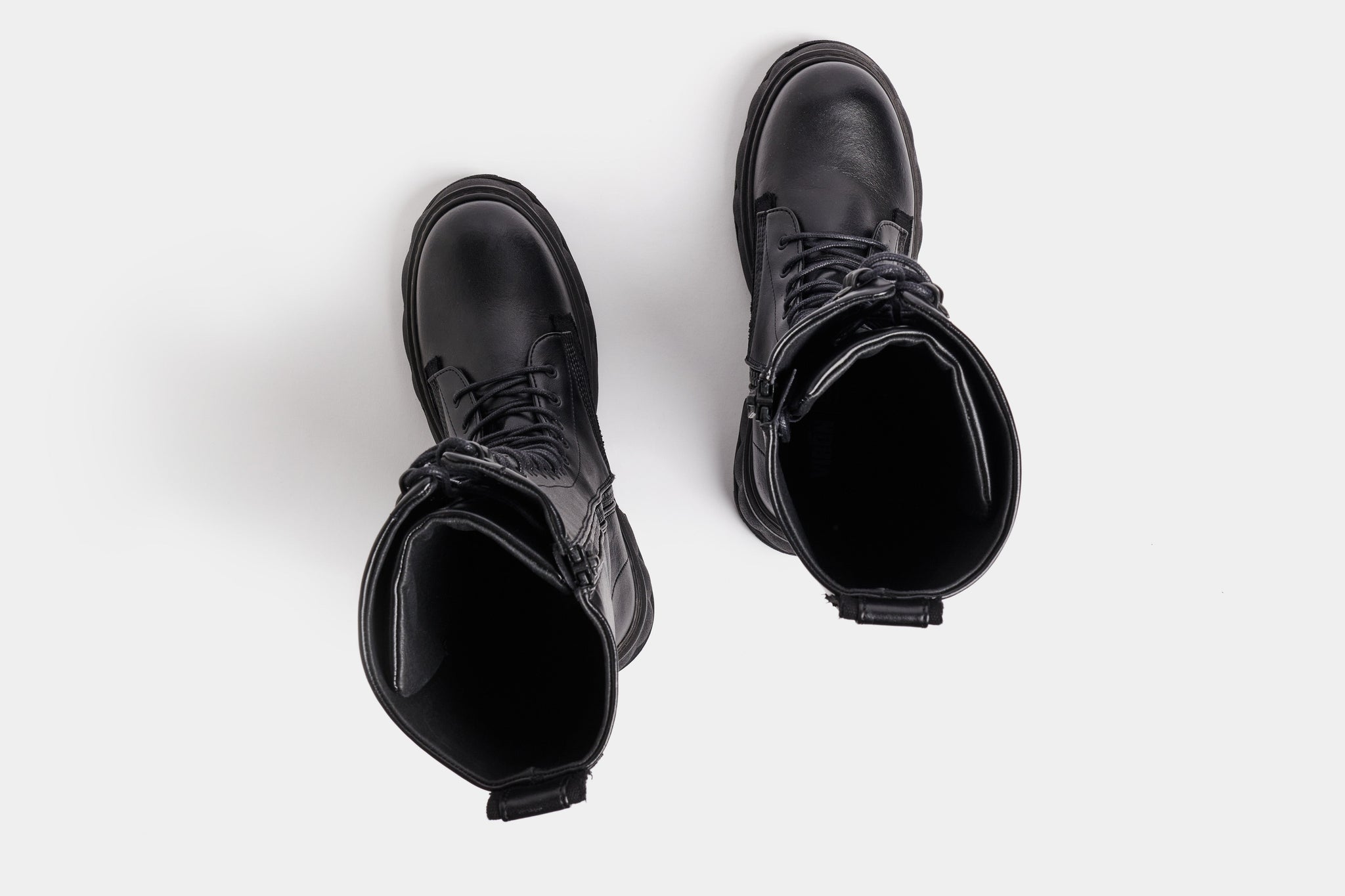 VOLT BLACK APPLE