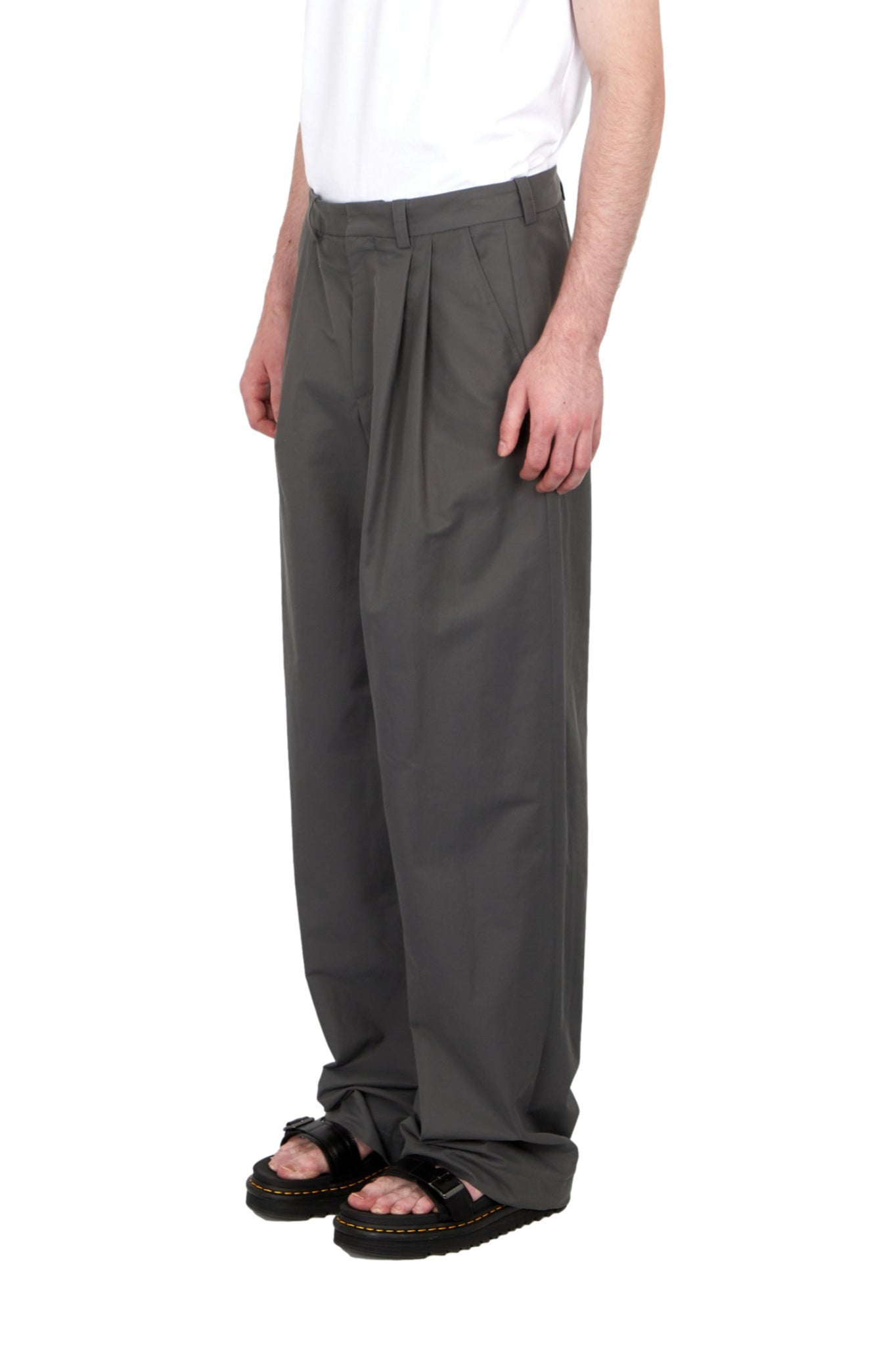 VALETTE STUDIO  Le pantalon double pinces 