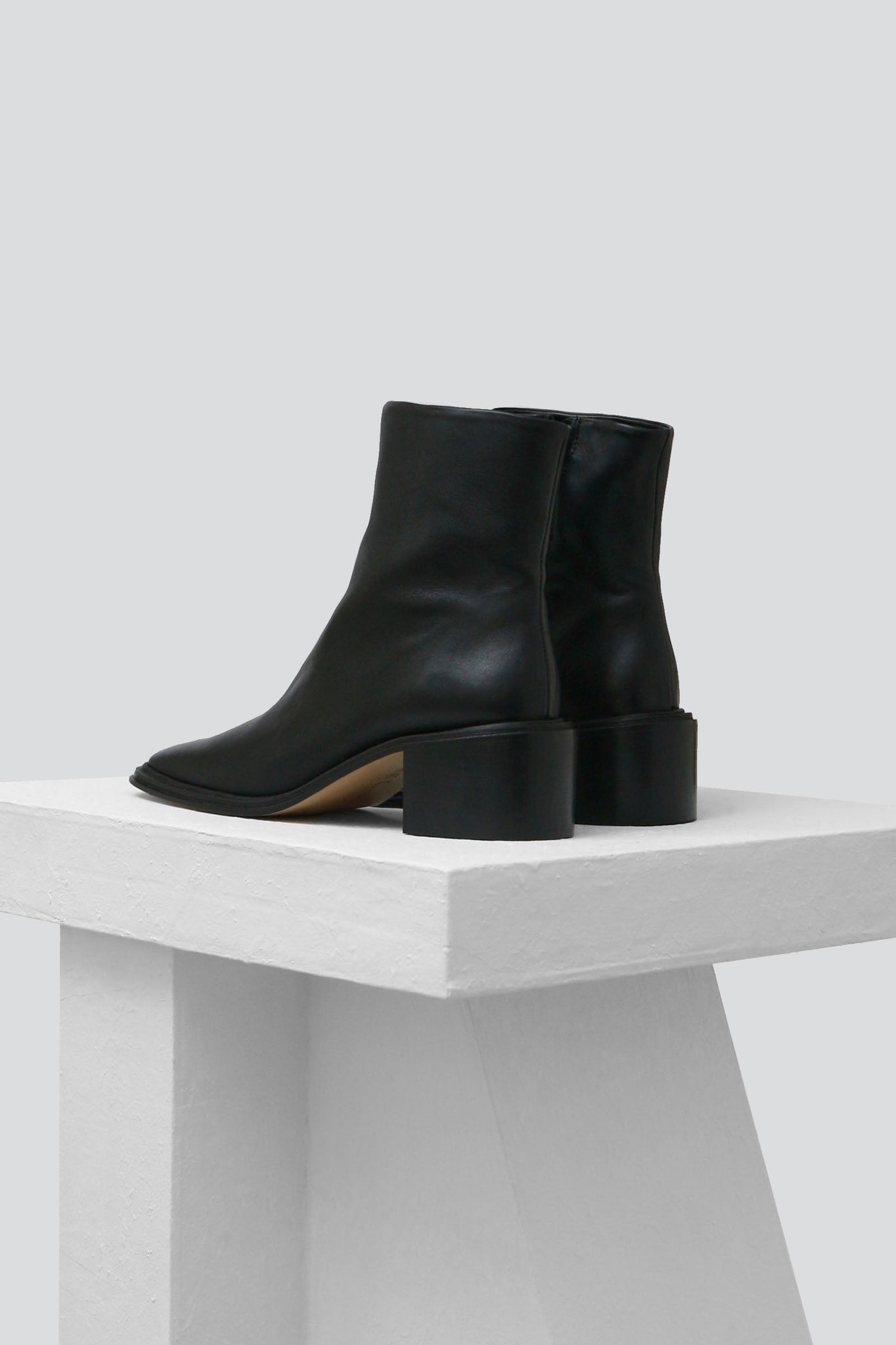 AURIA - Black Leather Ankle Boots