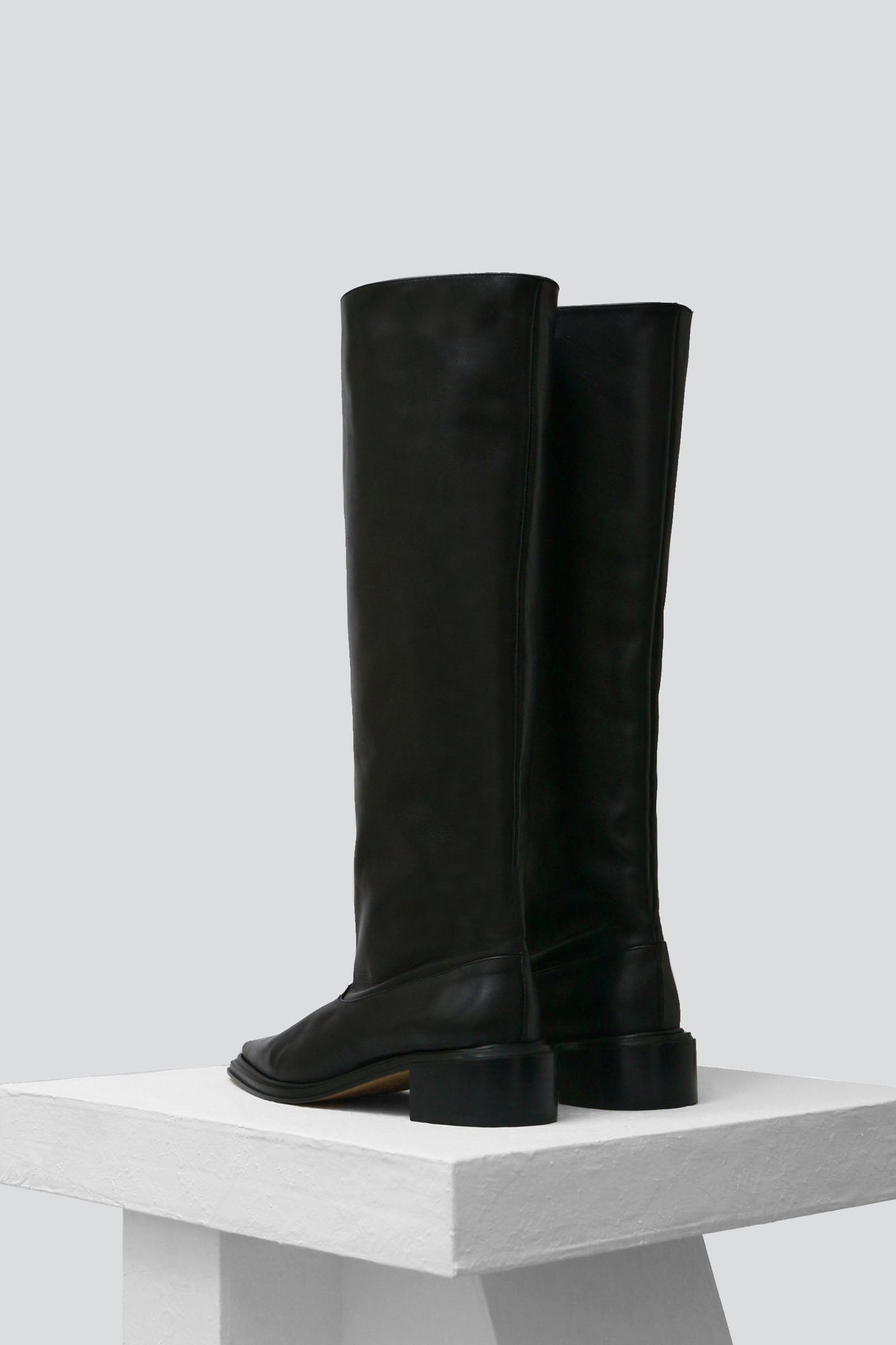 BERTRAN - Black Leather Boots