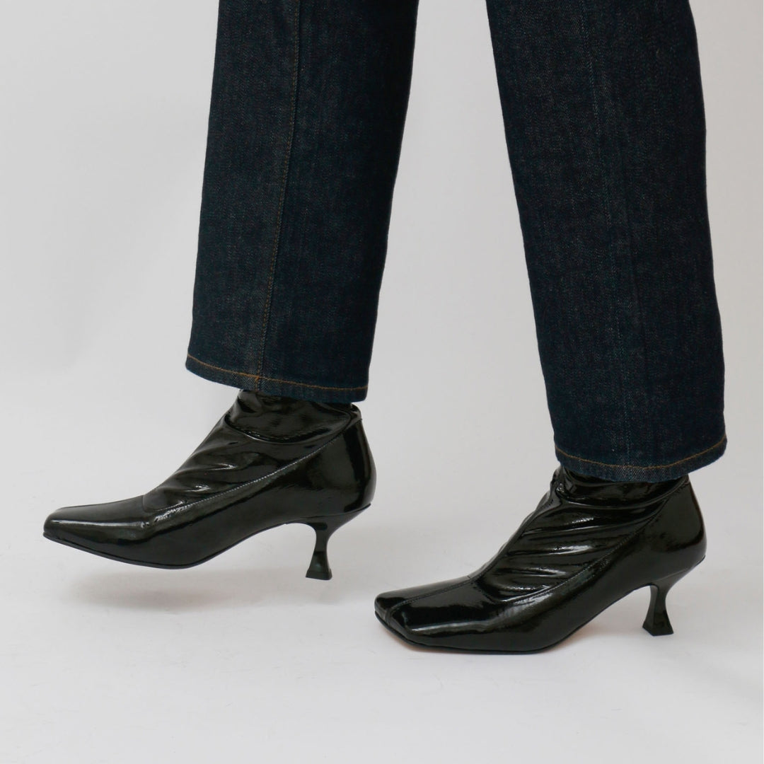 Souliers Martinez Shoes LOLA - Black Stretch Faux Leather Ankle Boots 