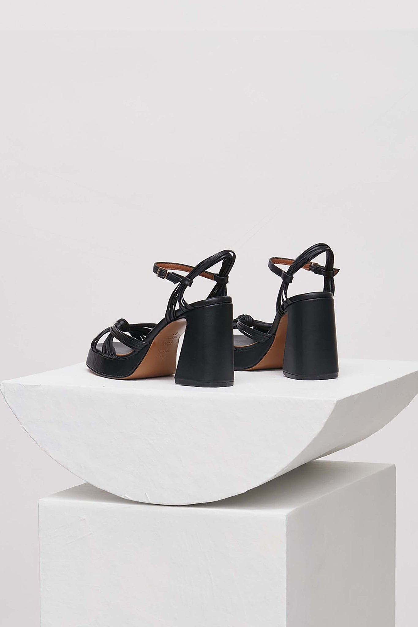 Souliers Martinez Shoes SPRINGS - Black Leather Platform Sandals 