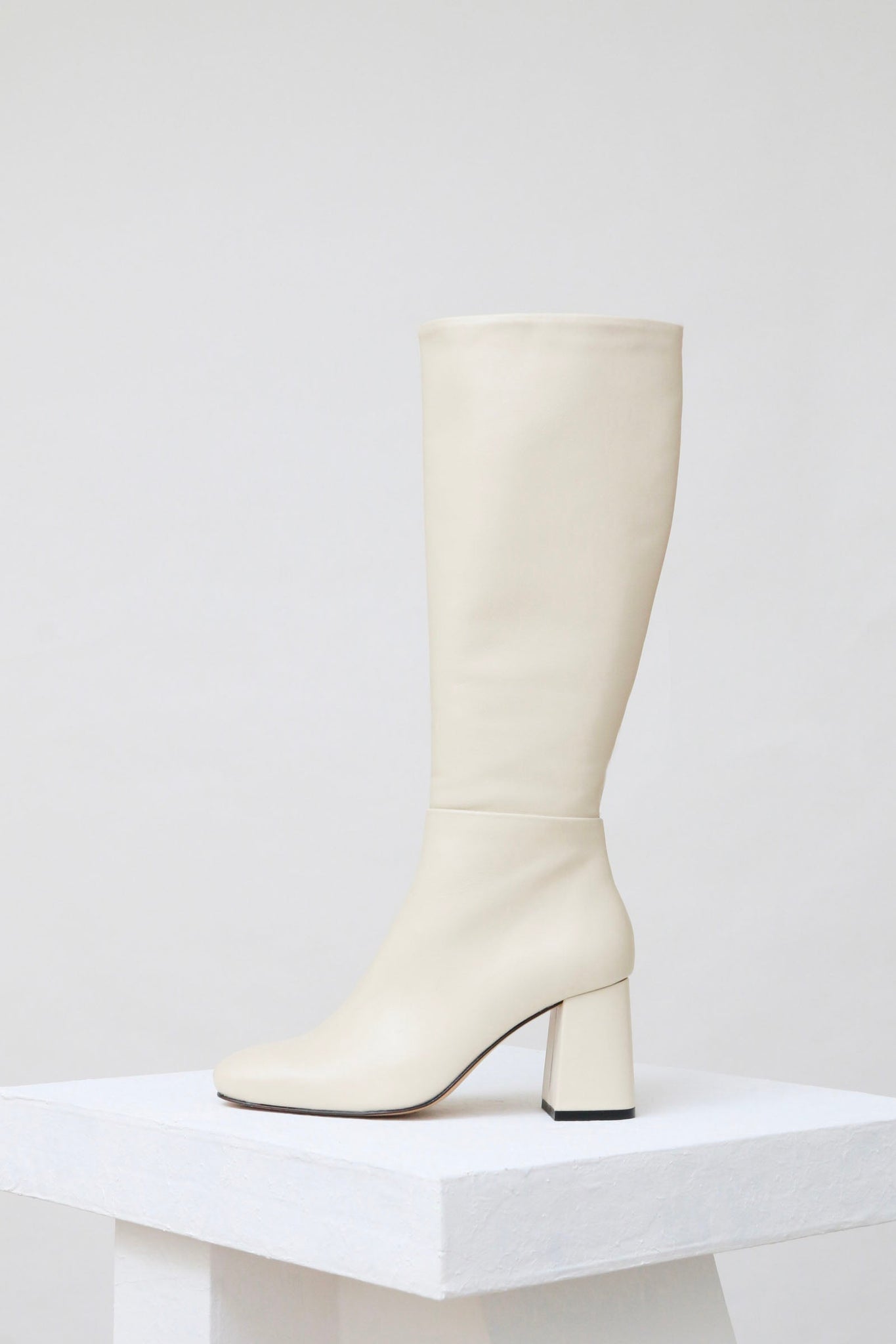 Souliers Martinez Pre-order QUINTANA - Off-White Leather Knee-High Boots 